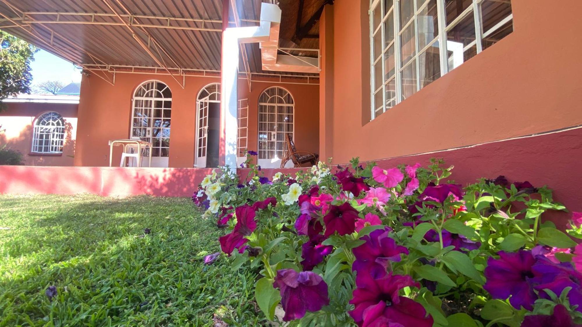 Lynns Guest House Bulawayo Exterior foto
